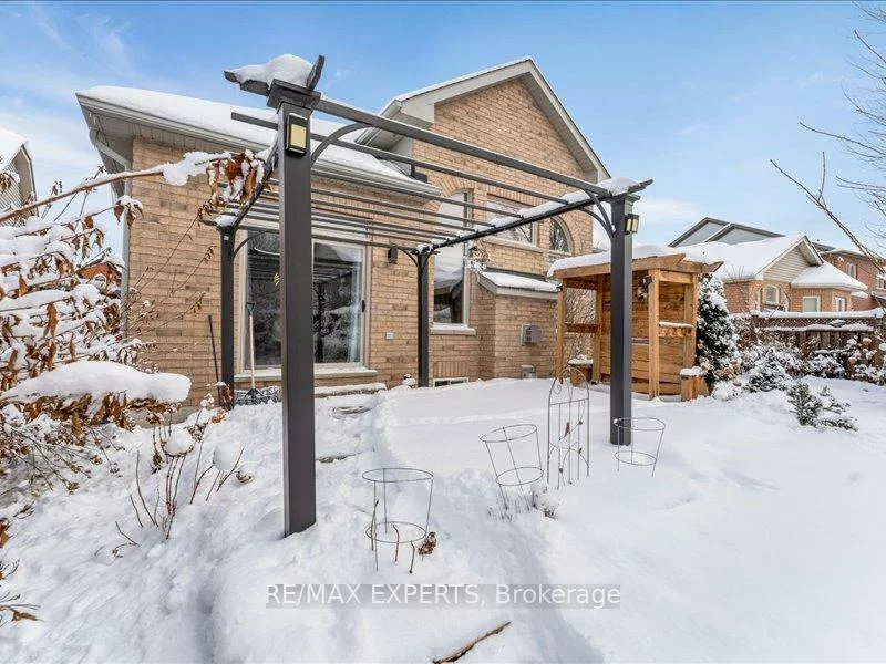 12, Vista, Bradford, Bradford West Gwillimbury
