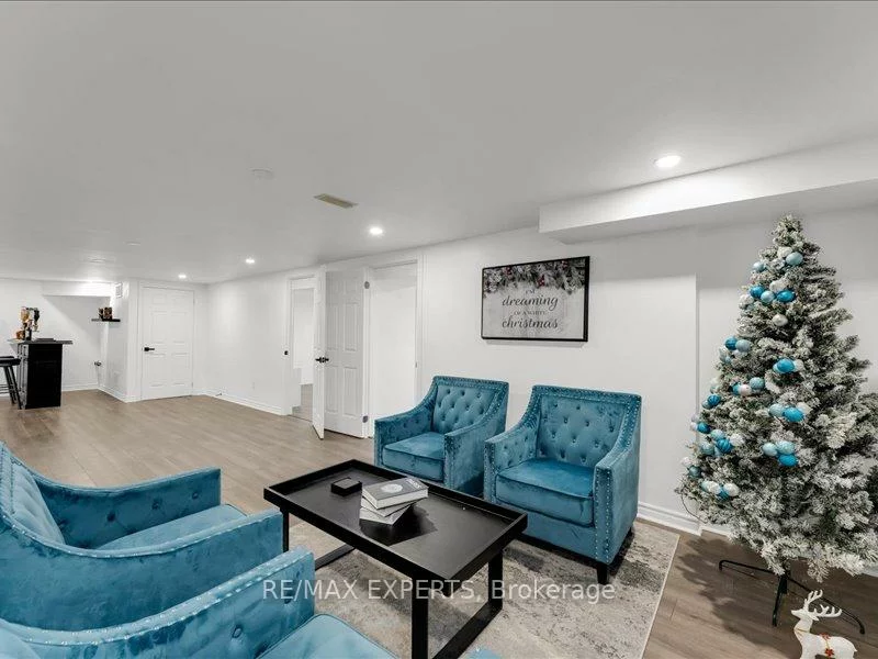 12, Vista, Bradford, Bradford West Gwillimbury