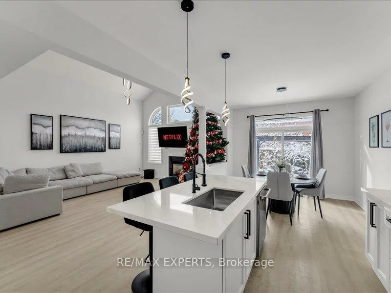 12, Vista, Bradford, Bradford West Gwillimbury