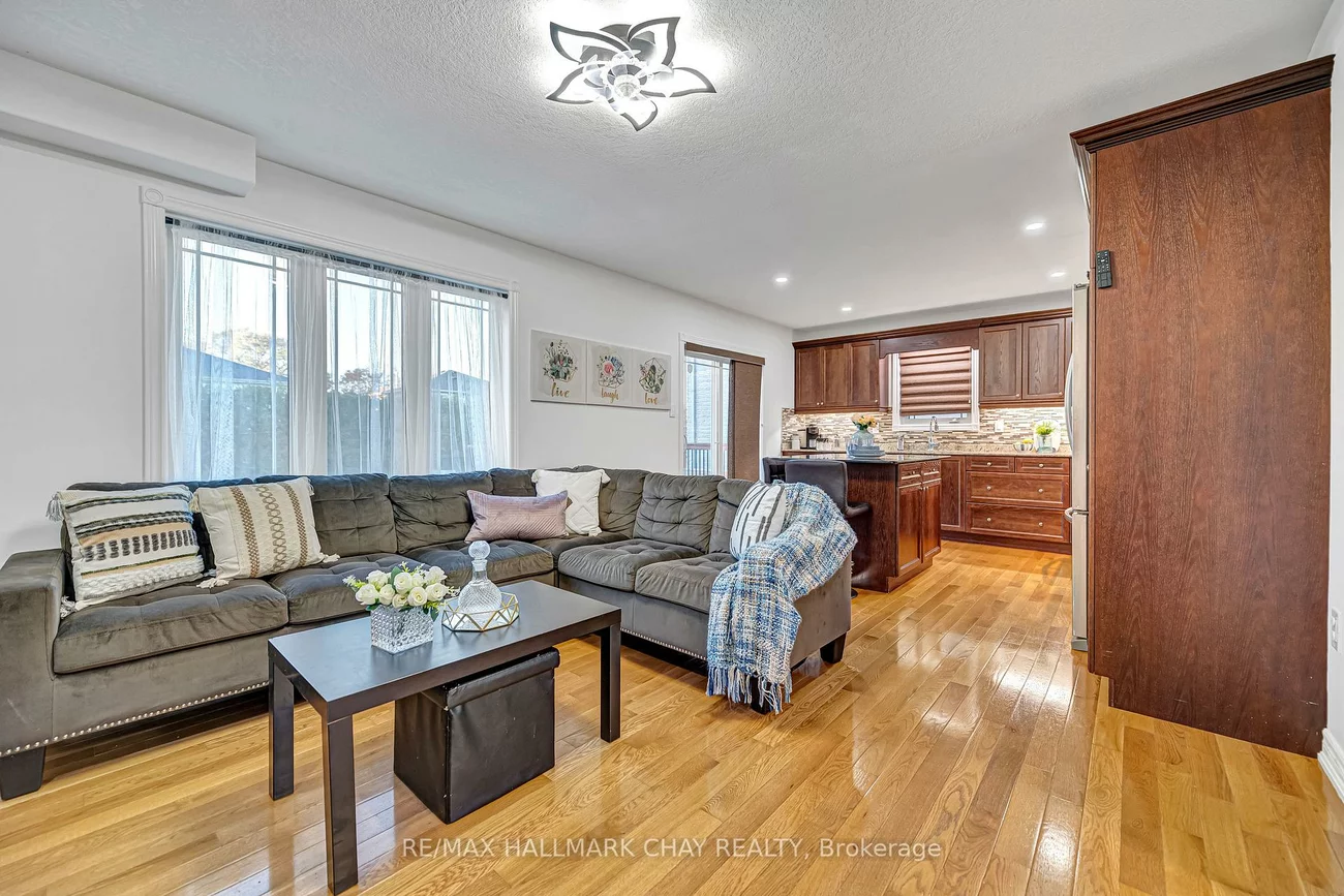 41, Bronze, Bradford, Bradford West Gwillimbury