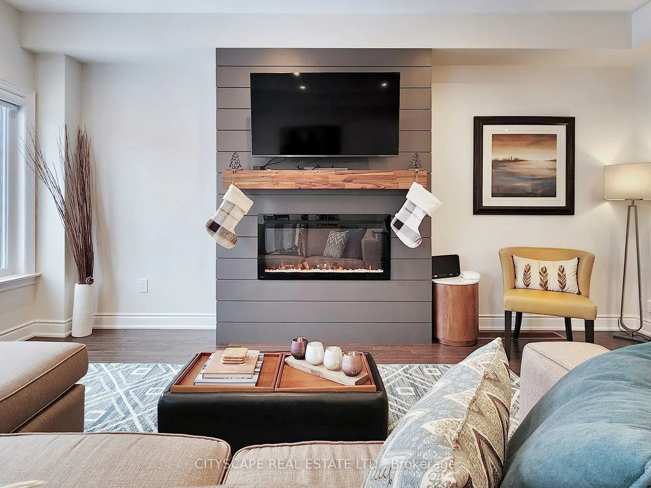 98, Veterans, Bradford, Bradford West Gwillimbury