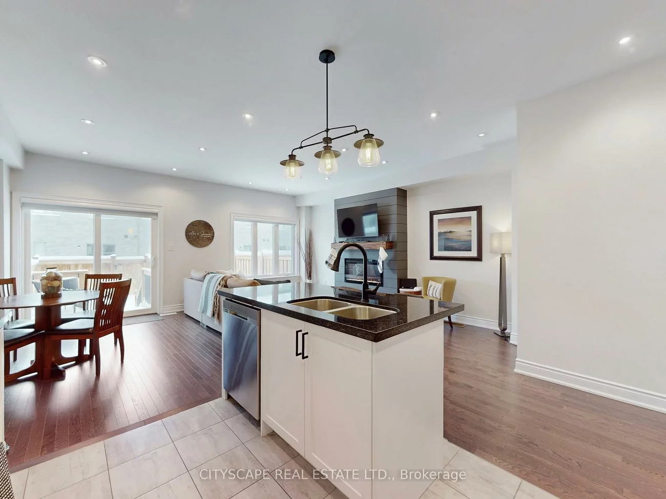 98, Veterans, Bradford, Bradford West Gwillimbury