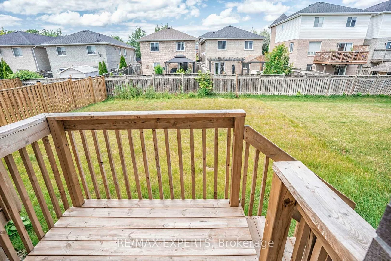 54, Landolfi, Bradford, Bradford West Gwillimbury