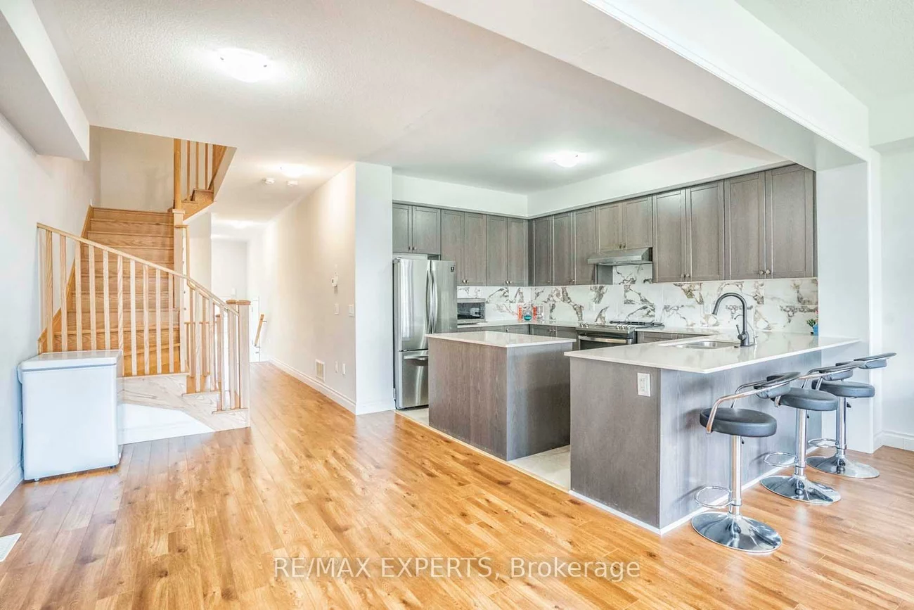 54, Landolfi, Bradford, Bradford West Gwillimbury