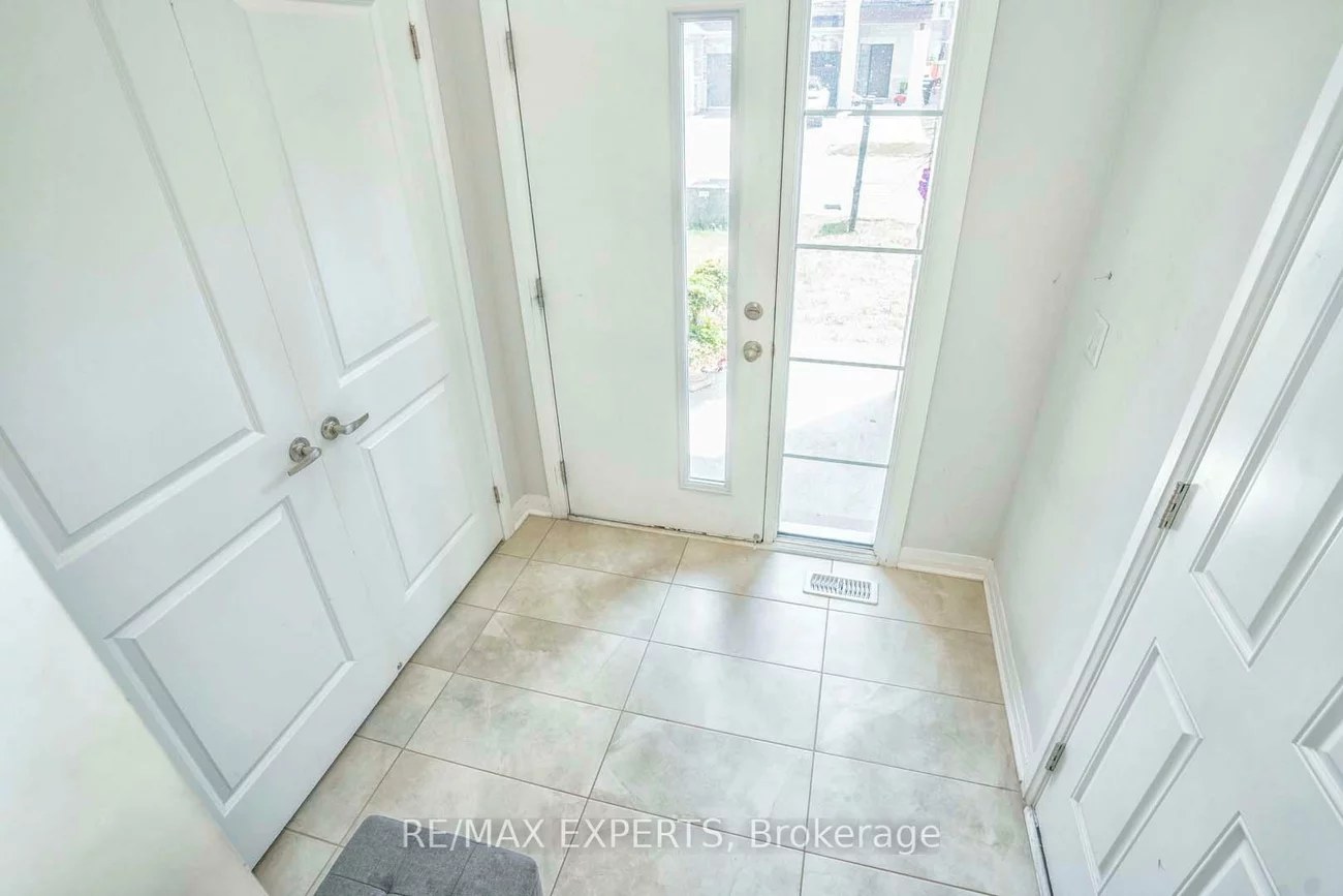 54, Landolfi, Bradford, Bradford West Gwillimbury