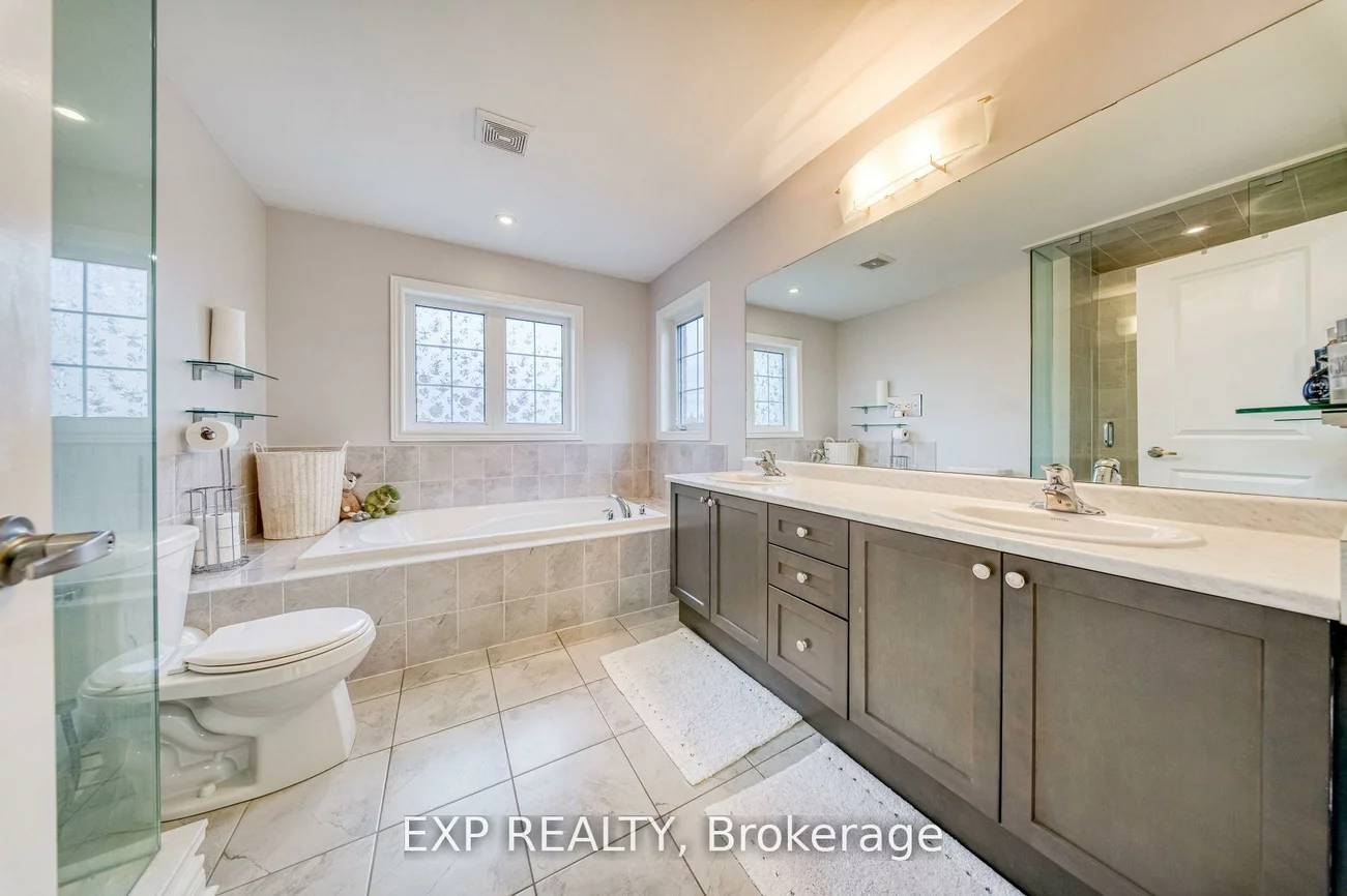 166, Inverness, Bradford, Bradford West Gwillimbury