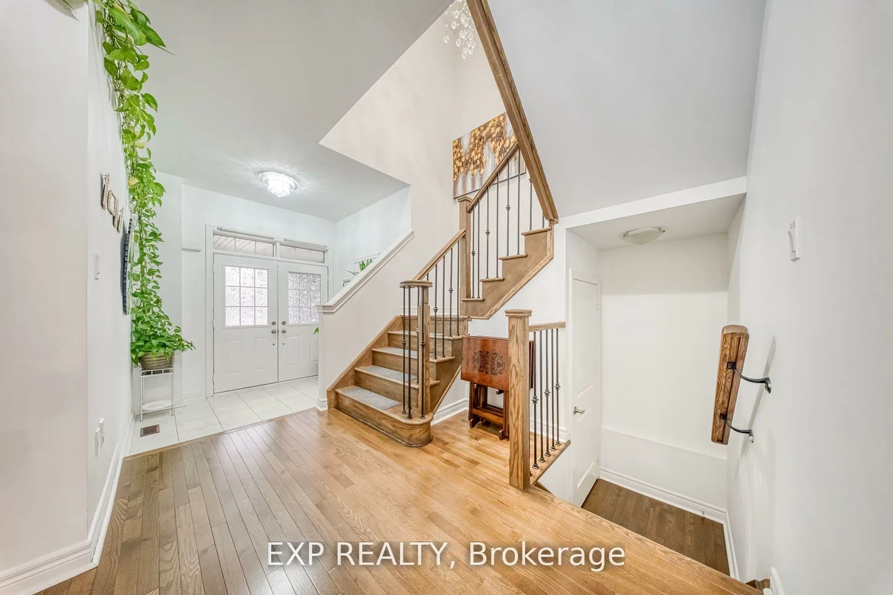 166, Inverness, Bradford, Bradford West Gwillimbury