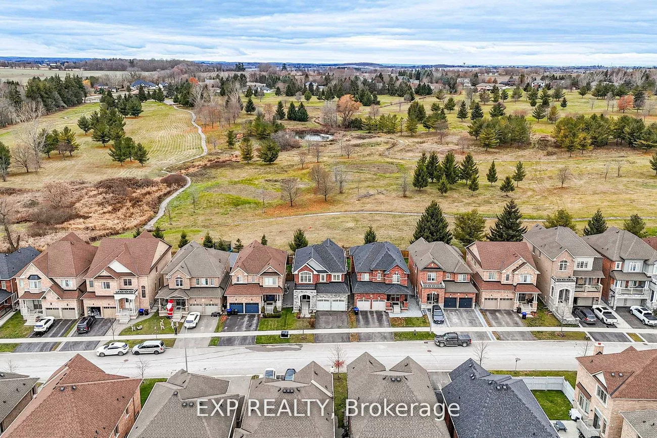 166, Inverness, Bradford, Bradford West Gwillimbury