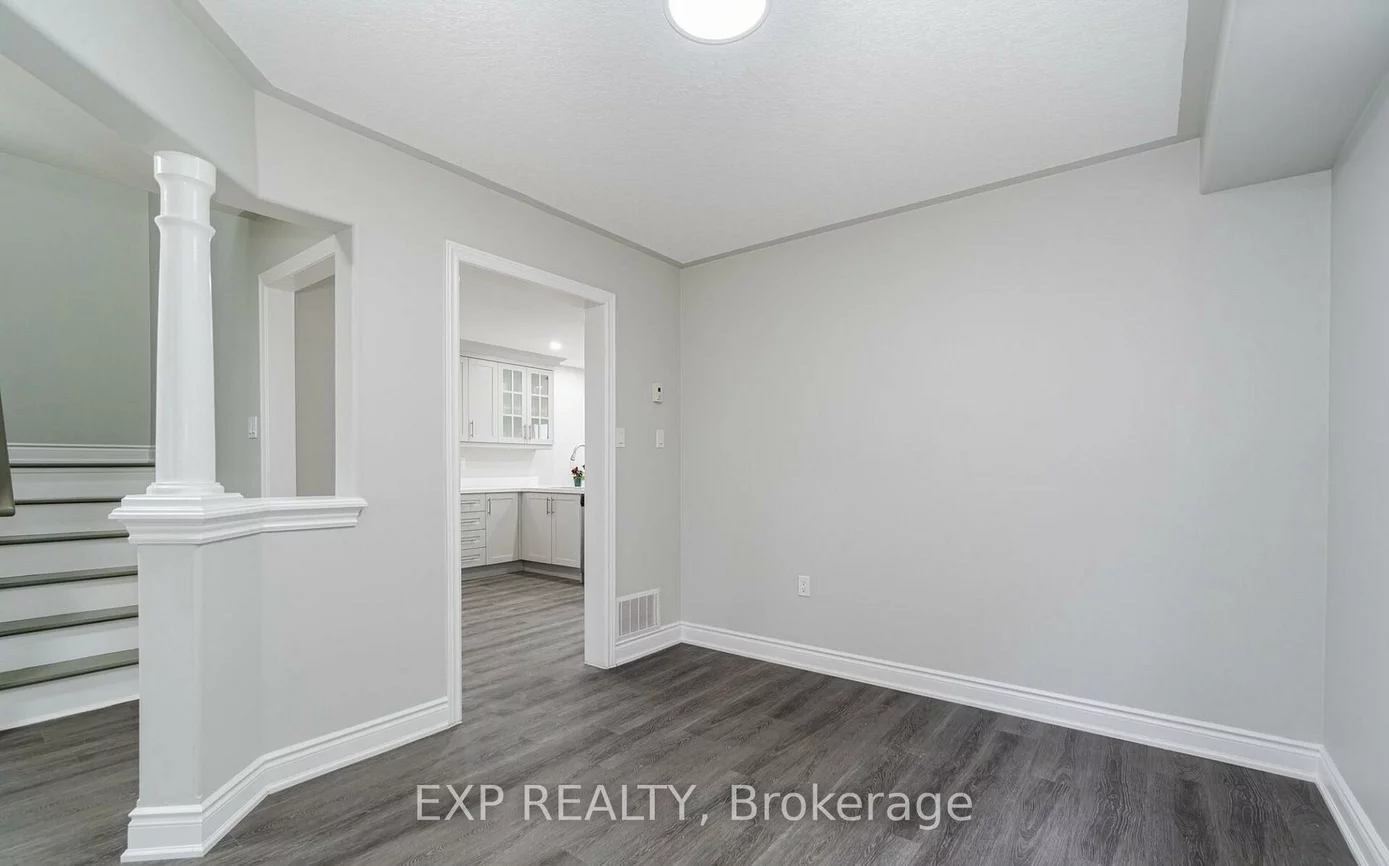 15, Lynn, Bradford, Bradford West Gwillimbury