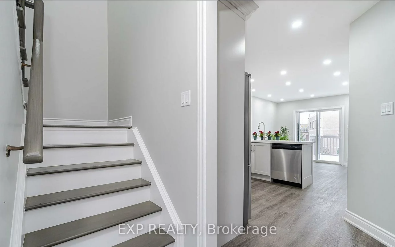 15, Lynn, Bradford, Bradford West Gwillimbury