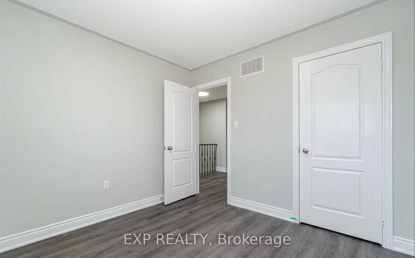 15, Lynn, Bradford, Bradford West Gwillimbury