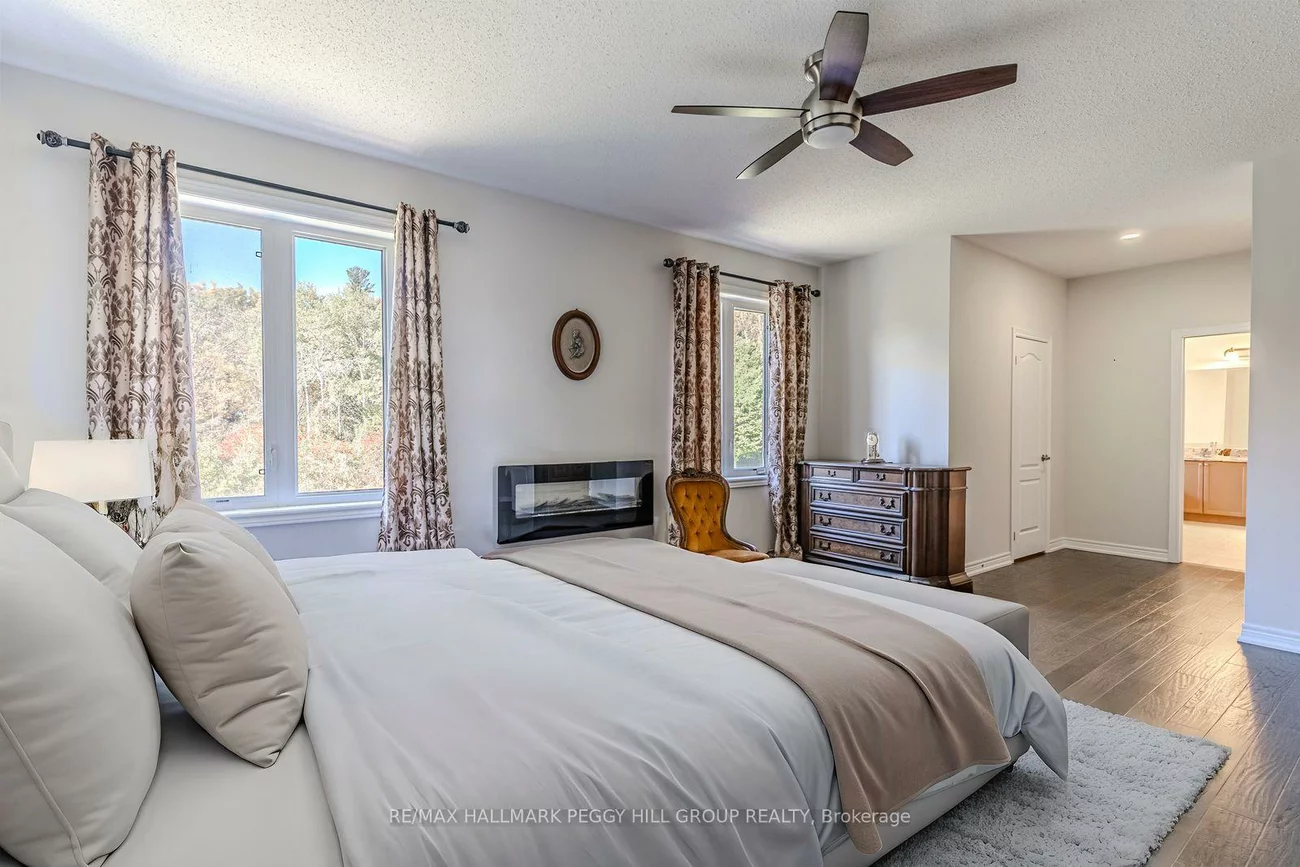 102, Pine Hill, Bradford, Bradford West Gwillimbury