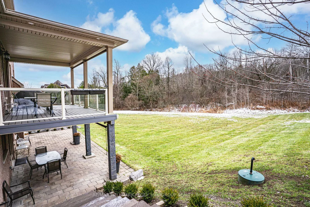 102, Pine Hill, Bradford, Bradford West Gwillimbury