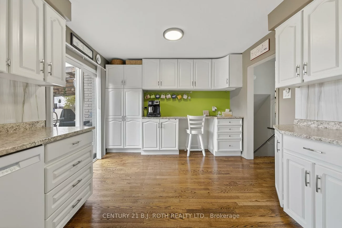 212, Church, Bradford, Bradford West Gwillimbury