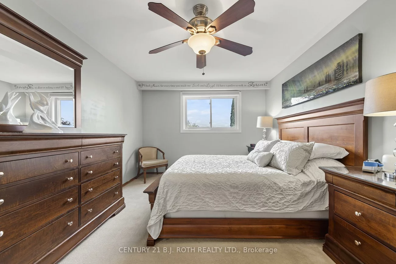 212, Church, Bradford, Bradford West Gwillimbury