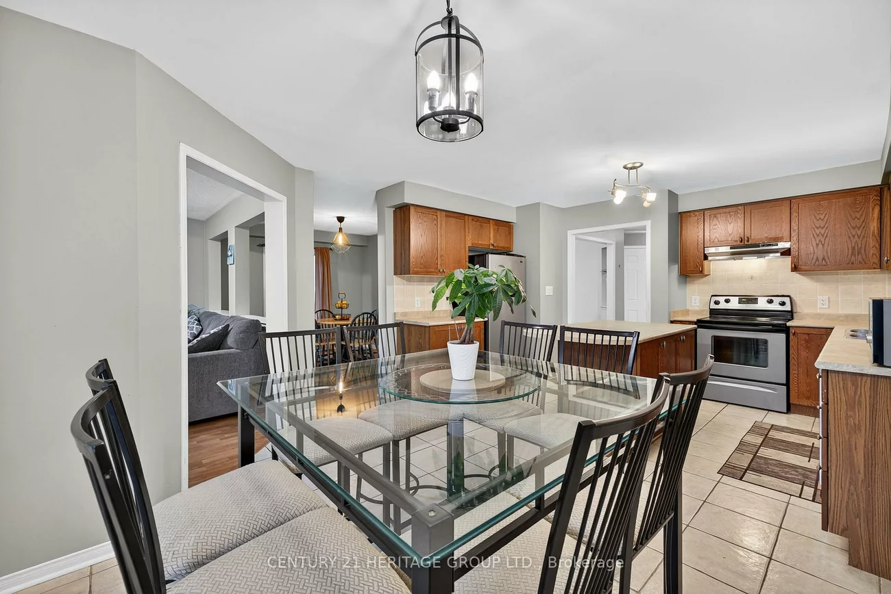 5, Booth, Bradford, Bradford West Gwillimbury