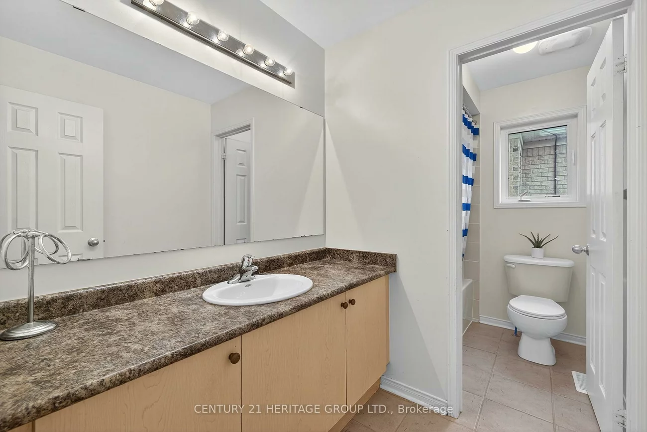 5, Booth, Bradford, Bradford West Gwillimbury