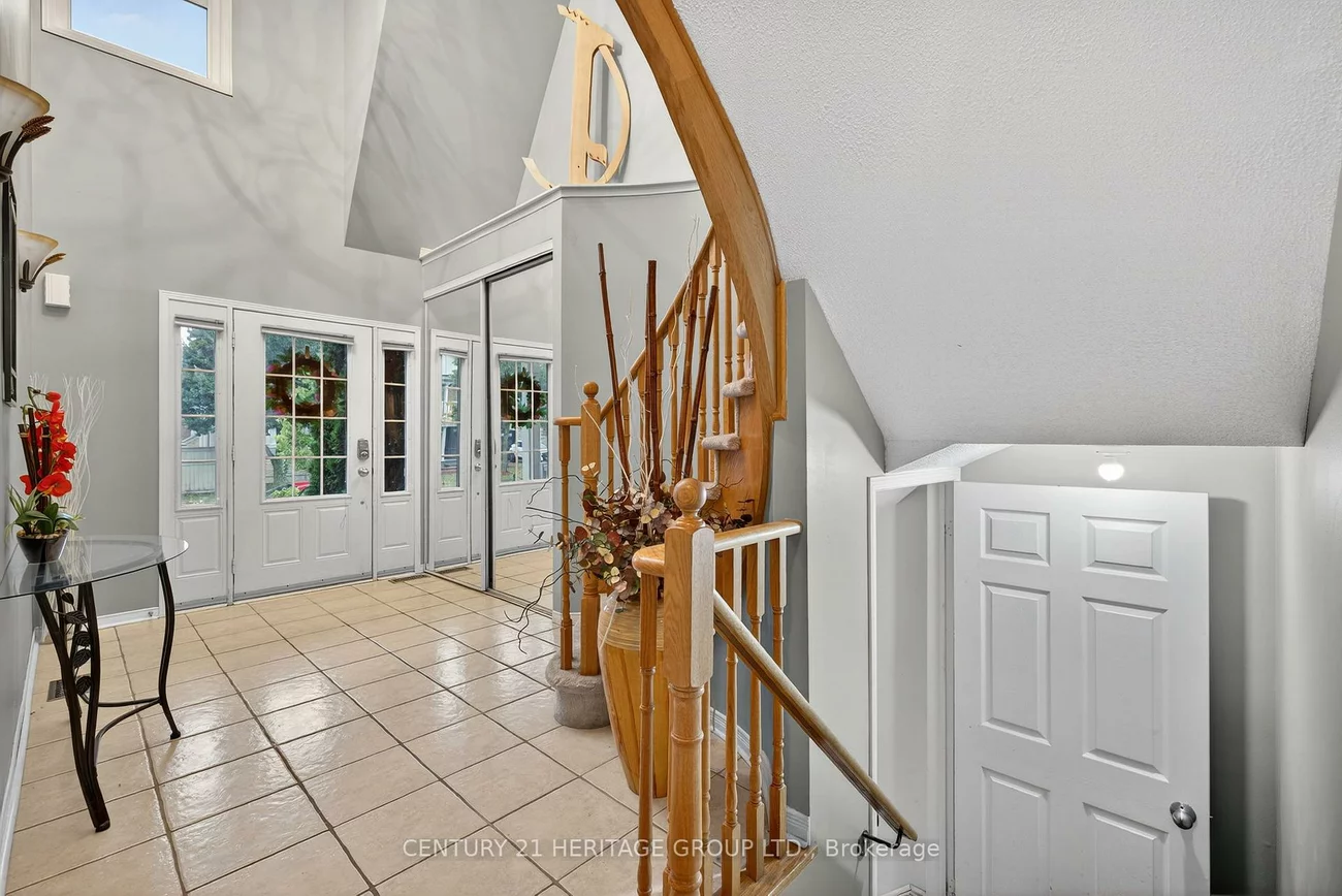 5, Booth, Bradford, Bradford West Gwillimbury