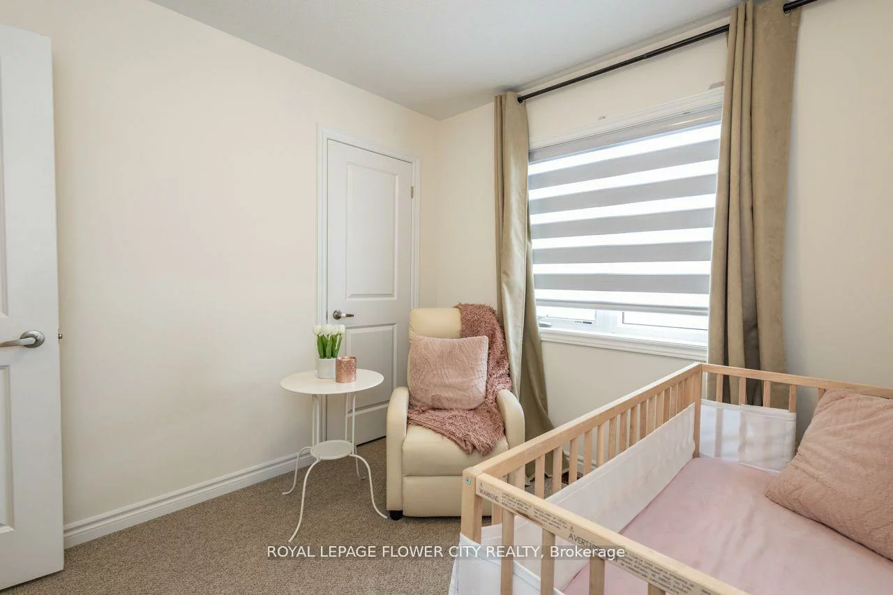 13, Ferragine, Bradford, Bradford West Gwillimbury