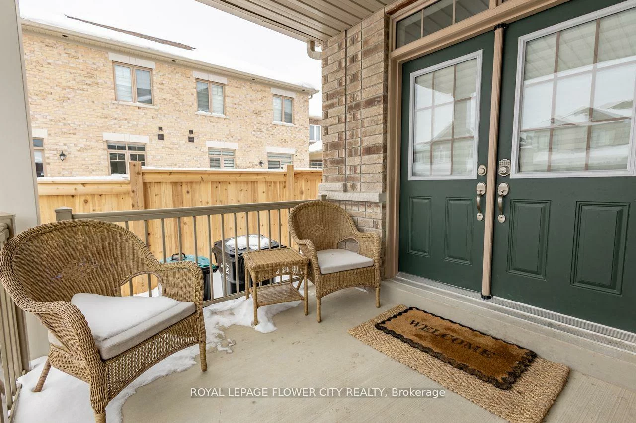 13, Ferragine, Bradford, Bradford West Gwillimbury