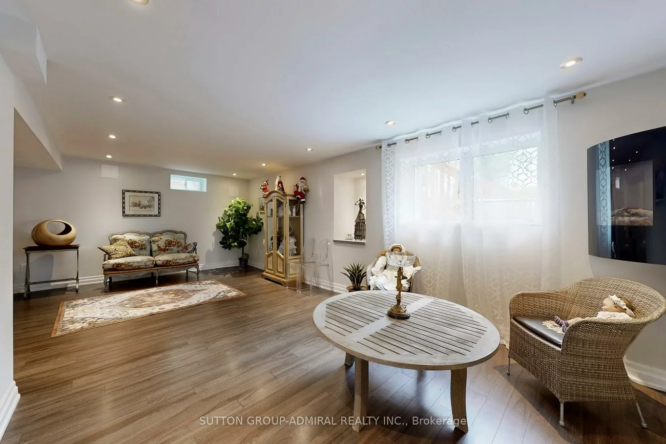 62, Waterton, Bradford, Bradford West Gwillimbury