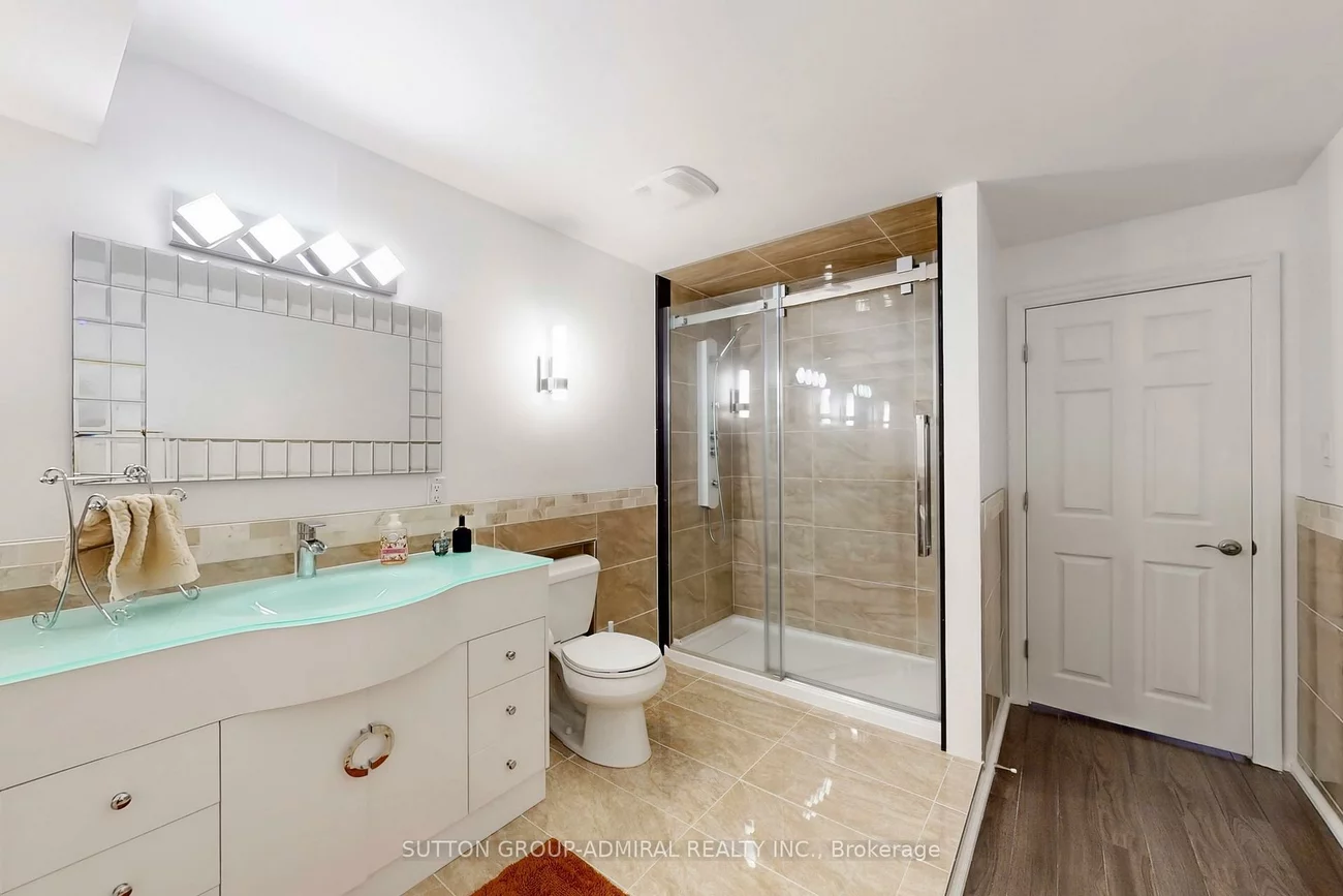 62, Waterton, Bradford, Bradford West Gwillimbury