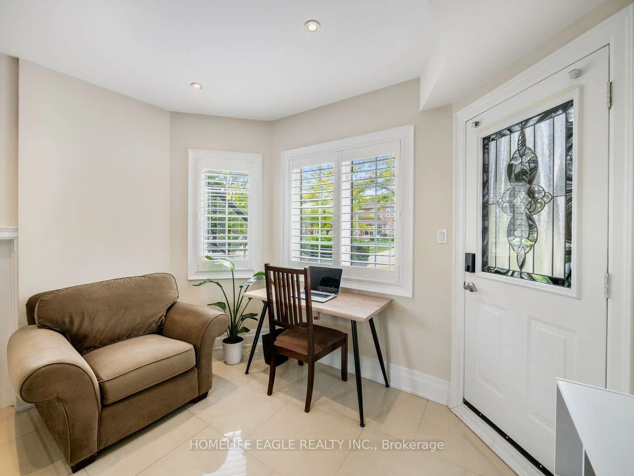 15, Eve, Bradford, Bradford West Gwillimbury