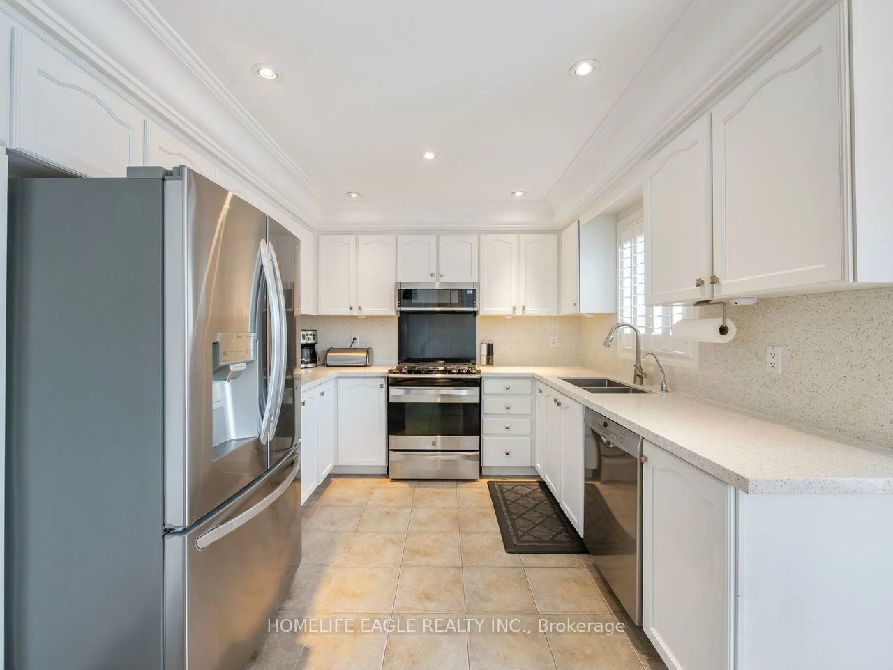 15, Eve, Bradford, Bradford West Gwillimbury