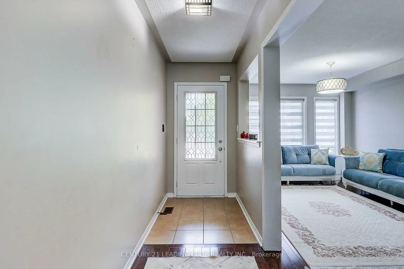 155, Webb, Bradford, Bradford West Gwillimbury