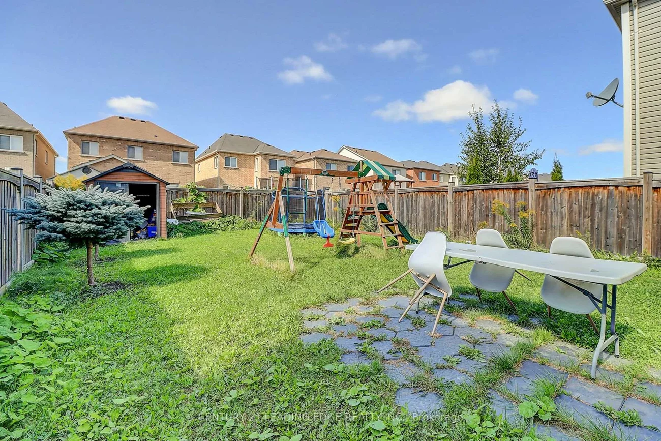 155, Webb, Bradford, Bradford West Gwillimbury