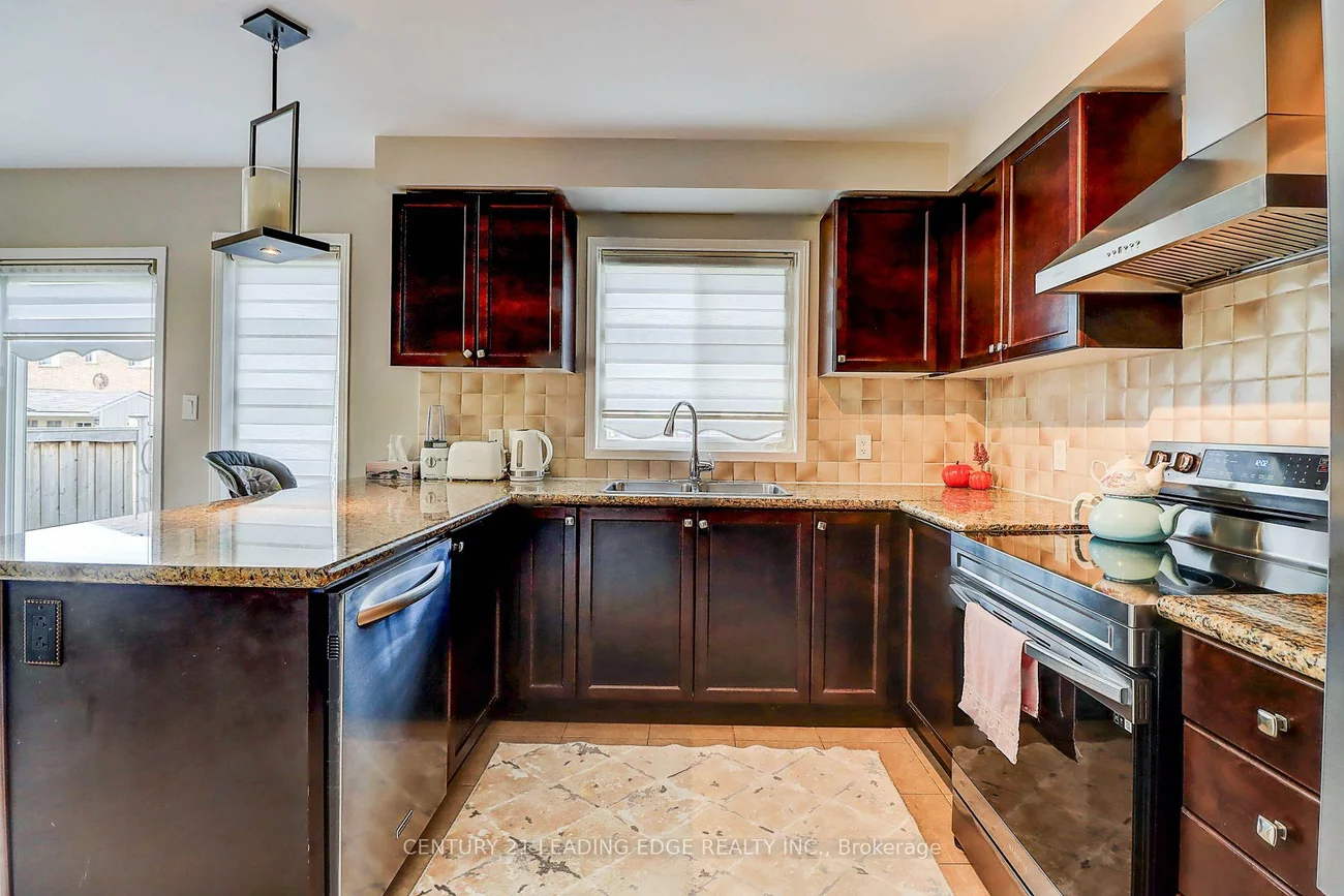 155, Webb, Bradford, Bradford West Gwillimbury