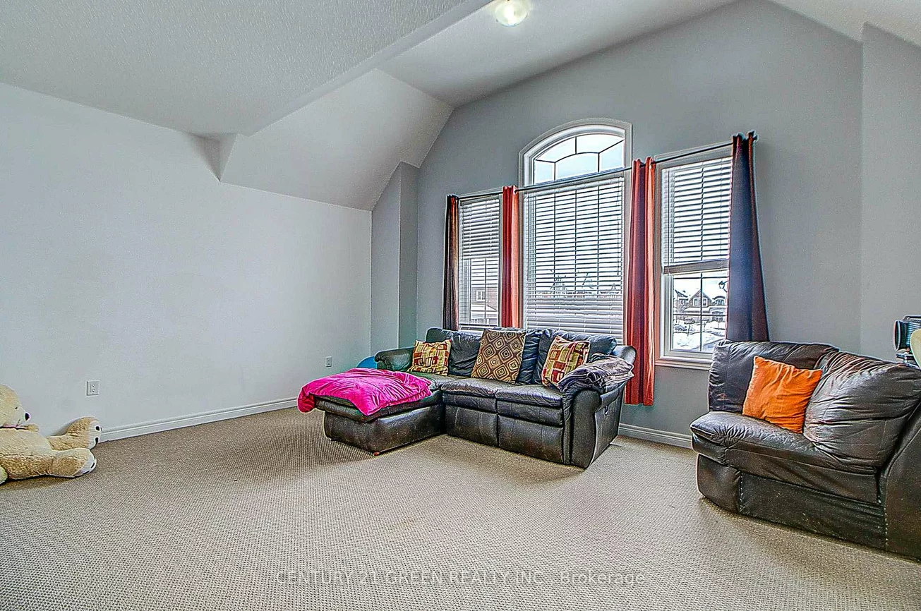 73, Wandering Glider, Bradford, Bradford West Gwillimbury