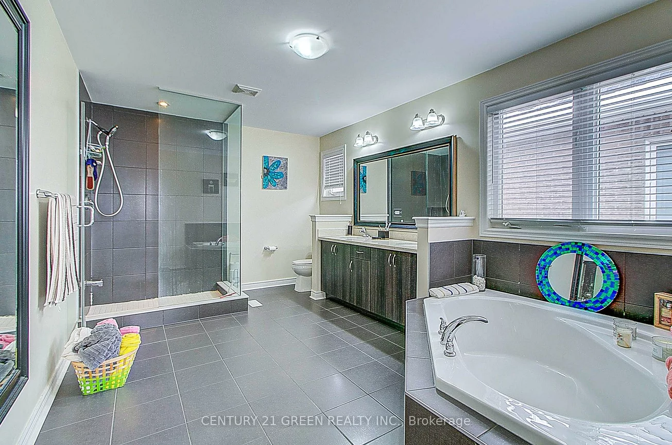 73, Wandering Glider, Bradford, Bradford West Gwillimbury