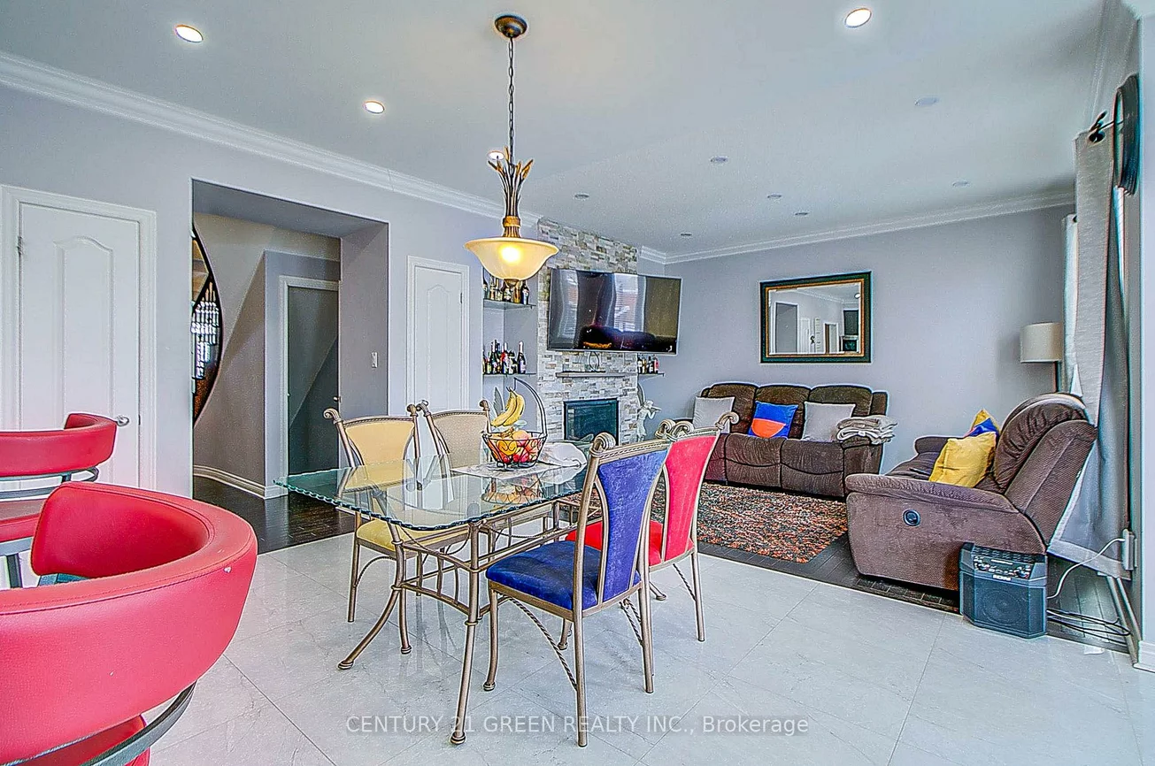 73, Wandering Glider, Bradford, Bradford West Gwillimbury