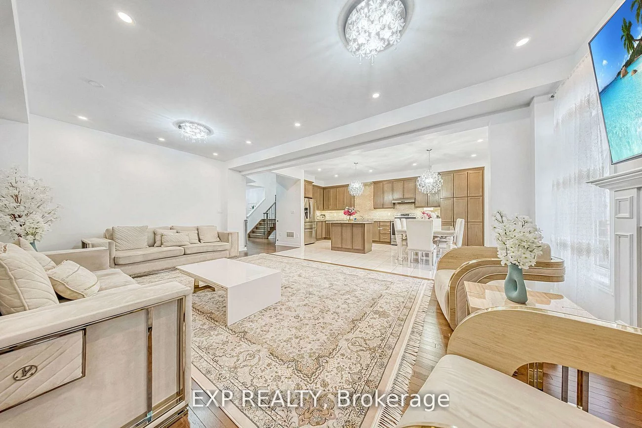 166, Inverness, Bradford, Bradford West Gwillimbury