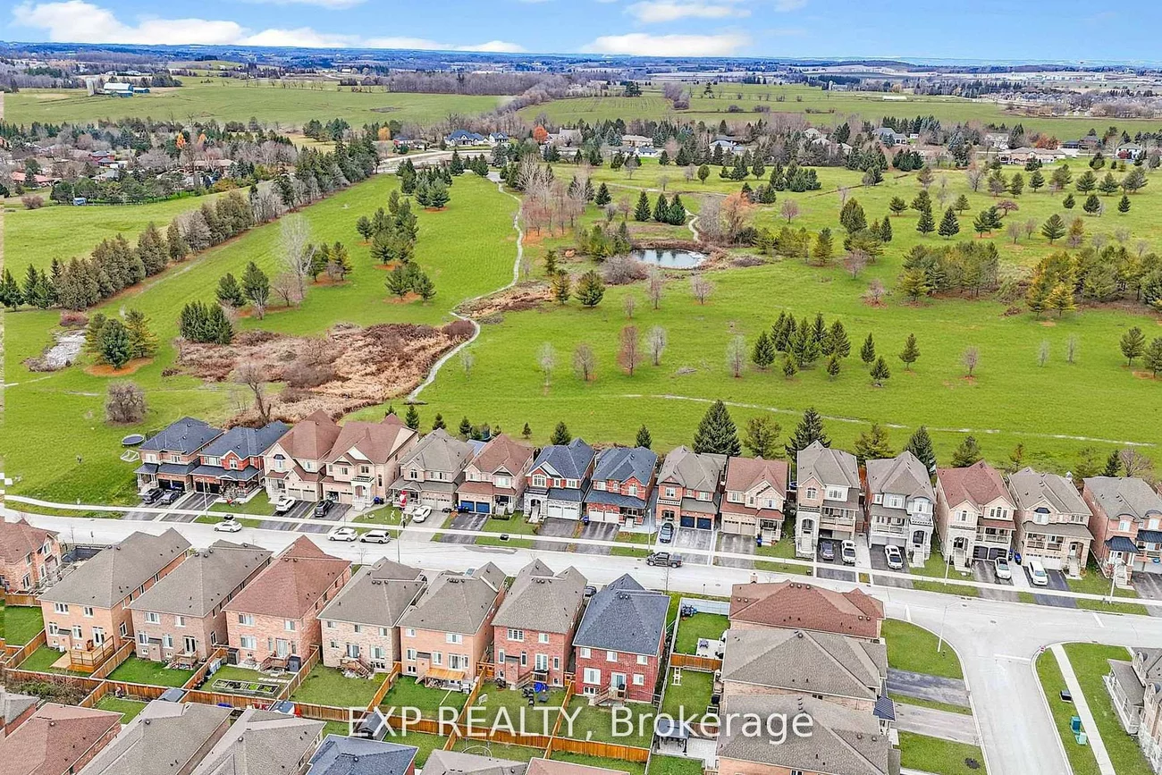 166, Inverness, Bradford, Bradford West Gwillimbury