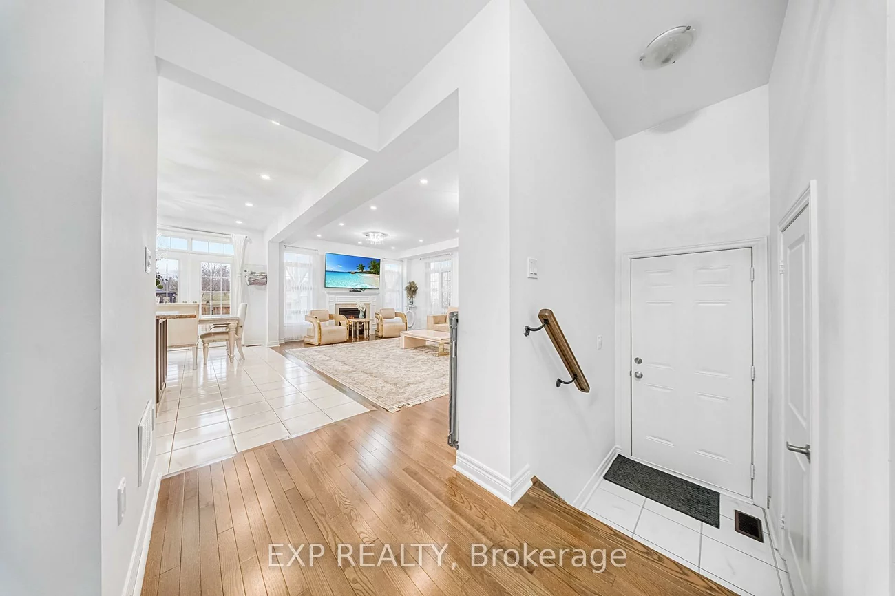 166, Inverness, Bradford, Bradford West Gwillimbury