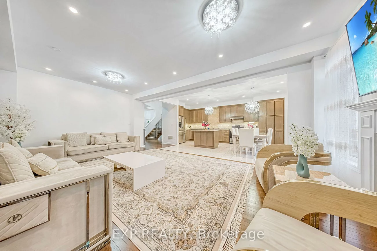 166, Inverness, Bradford, Bradford West Gwillimbury