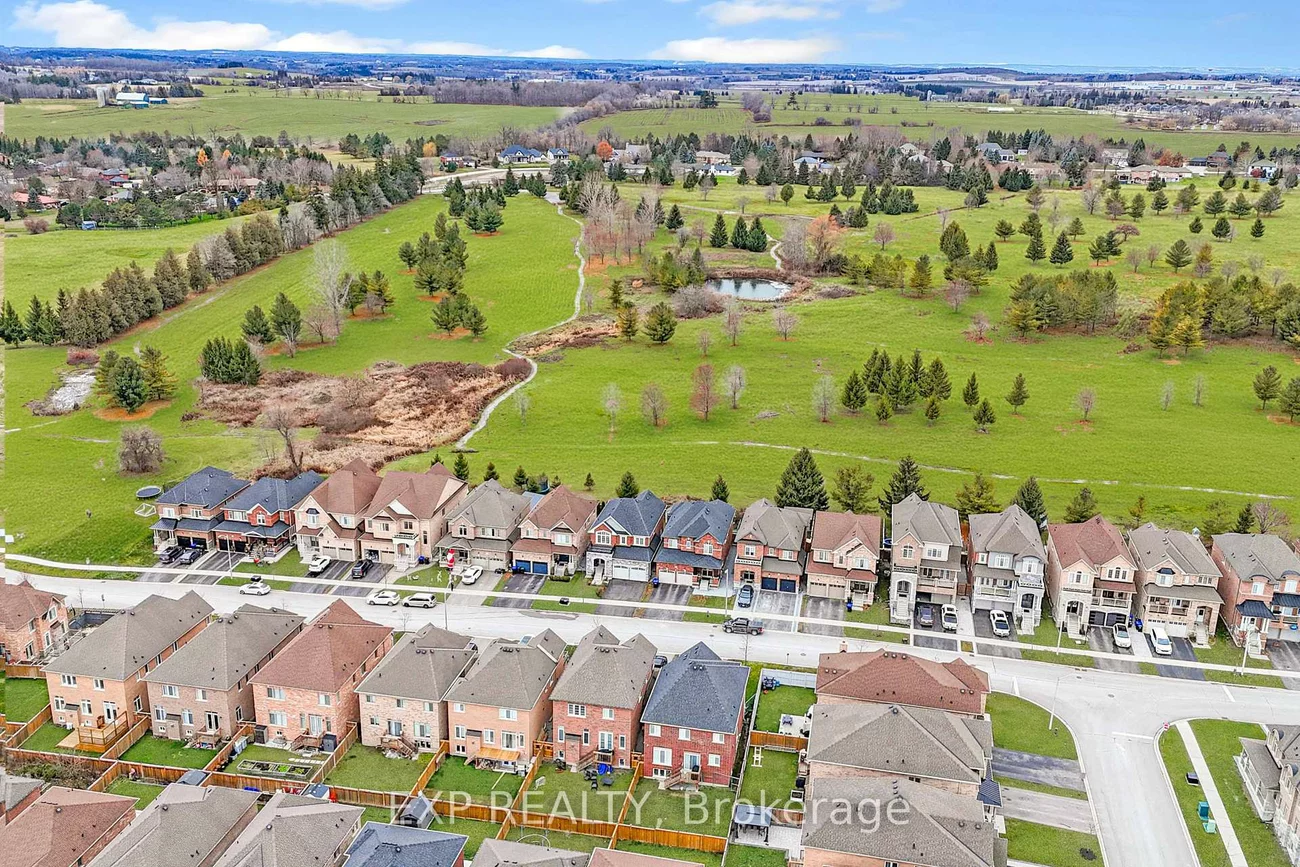 166, Inverness, Bradford, Bradford West Gwillimbury