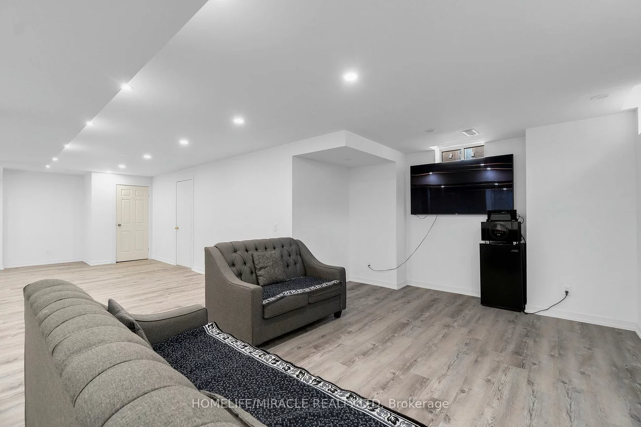 129, Vipond, Bradford, Bradford West Gwillimbury