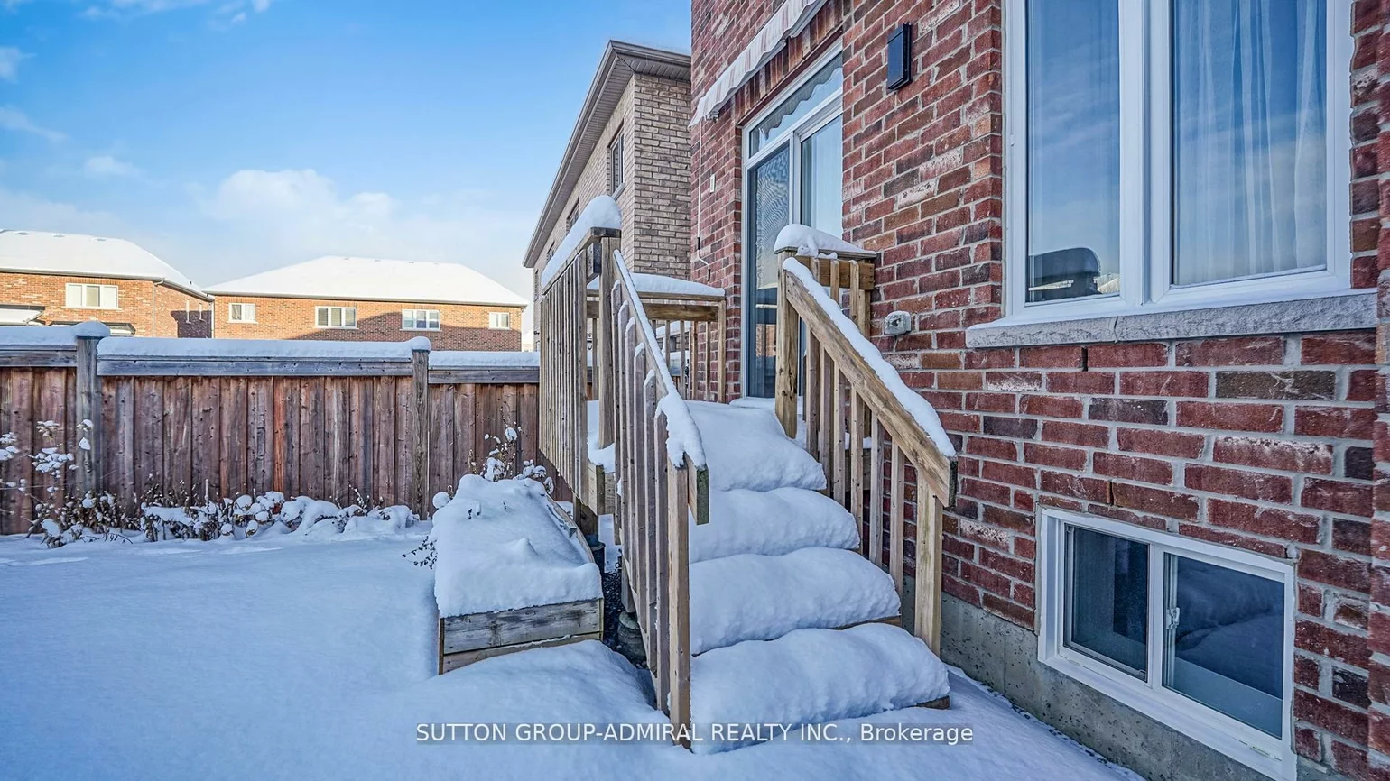 24, Algeo, Bradford, Bradford West Gwillimbury