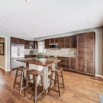 23, Mooney, Bradford, Bradford West Gwillimbury