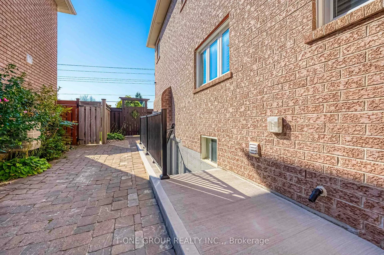 11, Saint, Bradford, Bradford West Gwillimbury