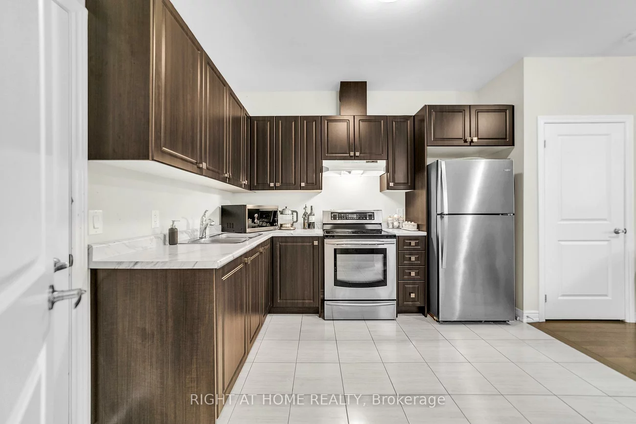 126, Blackwell, Bradford, Bradford West Gwillimbury