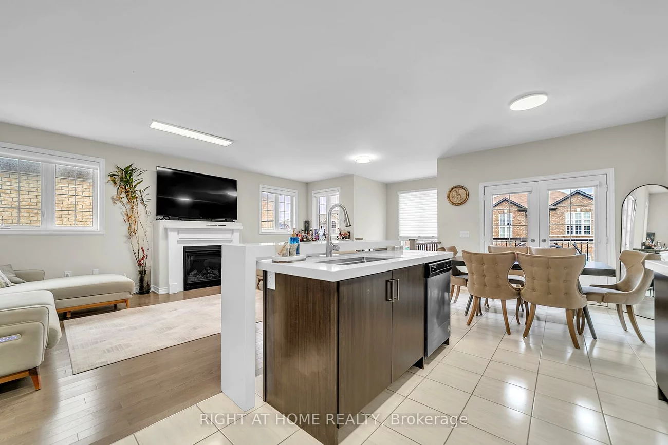 126, Blackwell, Bradford, Bradford West Gwillimbury