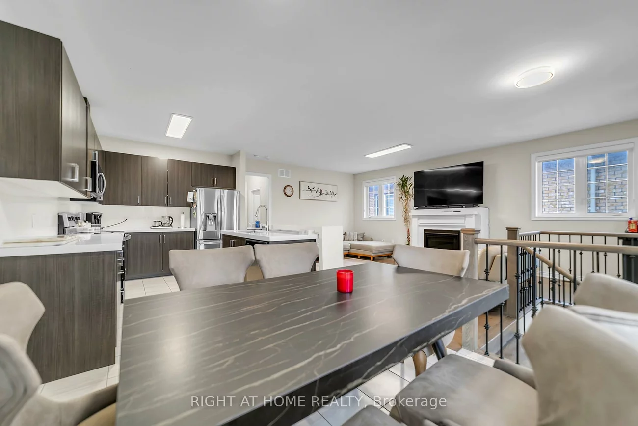 126, Blackwell, Bradford, Bradford West Gwillimbury