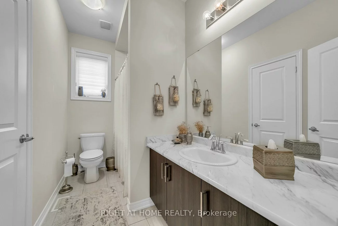 126, Blackwell, Bradford, Bradford West Gwillimbury