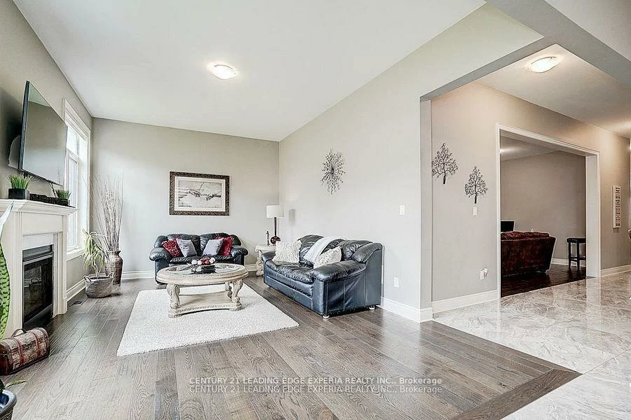 290, Inverness, Bradford, Bradford West Gwillimbury