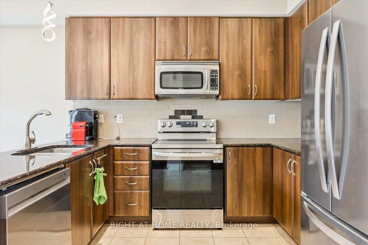 166, Gardiner, Bradford, Bradford West Gwillimbury