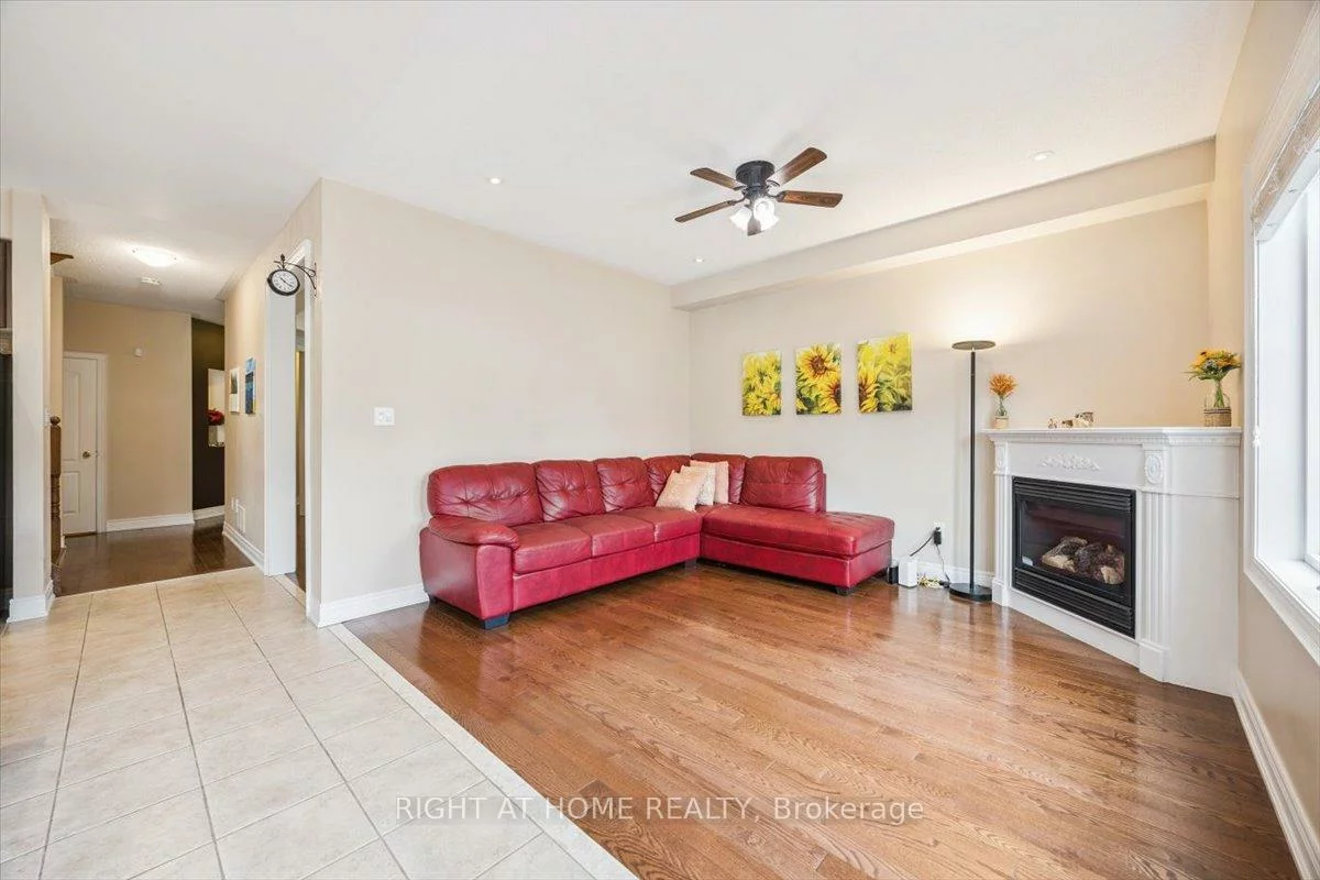 166, Gardiner, Bradford, Bradford West Gwillimbury